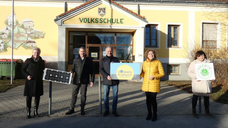 Präsentation Sonnenkraftwerk Enzersfeld